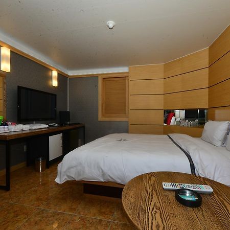 Daegu Mellow Motel Exterior foto